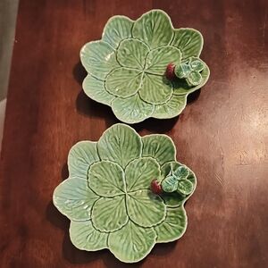 Bordallo Pinheiro Leafy Green With Strawberry Detail Ceramic 8" Plate Set